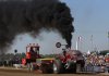 vehicles_pulling_tractor_352628.jpg
